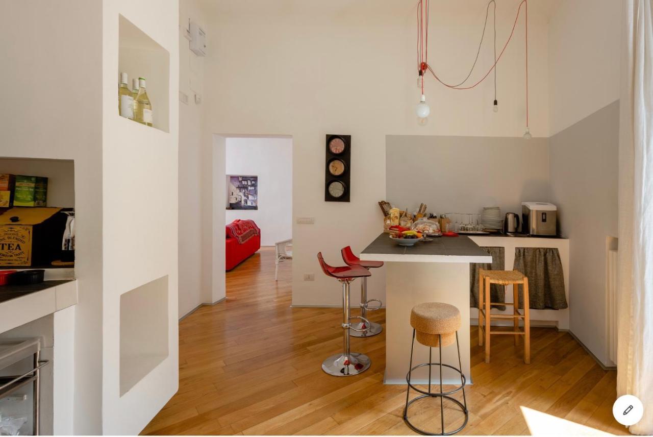 Bijoux Luxury Apartment In Old Town Bari Eksteriør bilde