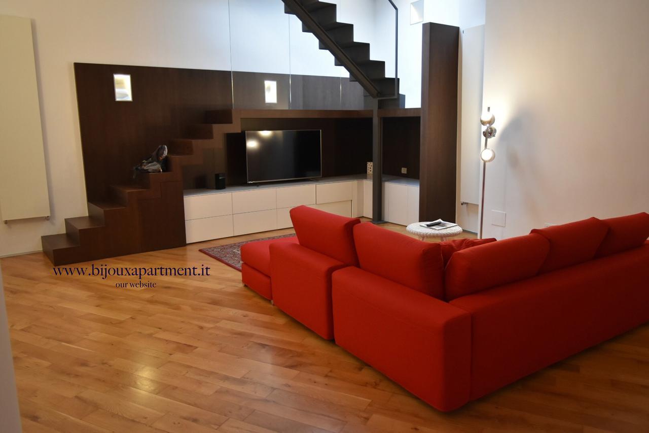 Bijoux Luxury Apartment In Old Town Bari Eksteriør bilde